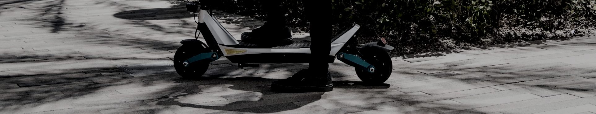 darkblurbg
